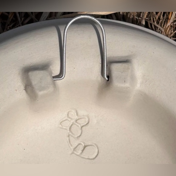 Vtg Gabriel Sweden Flower Hat Art Pottery Wall Plaque Artist Signed 3D Summer - Picture 7 of 7